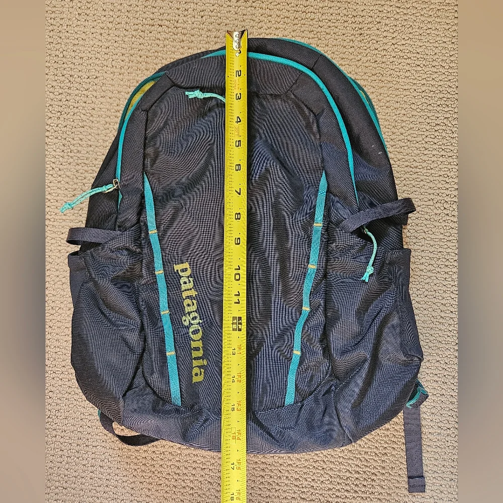 Patagonia nwot Navy Blue Backpack - Picture 8 of 9